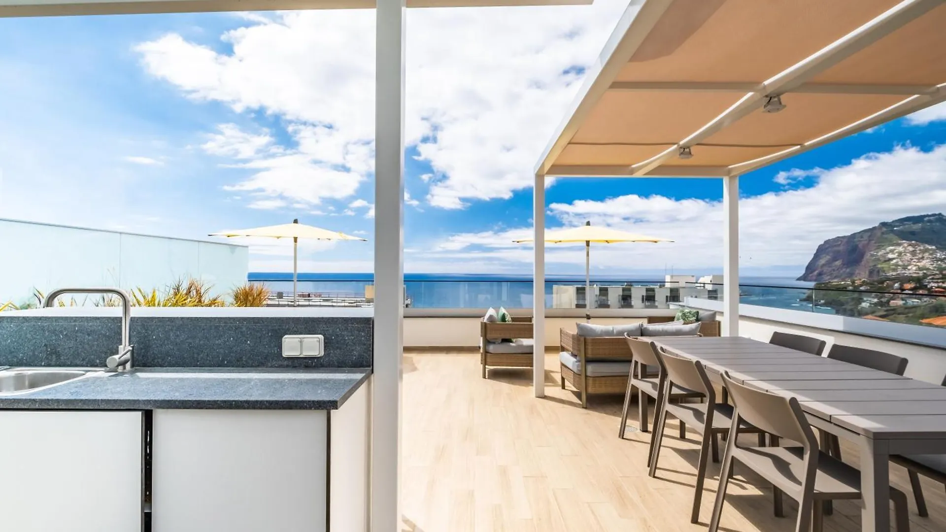 Skyview Penthouse Apartment By Mhm Funchal  Portugal